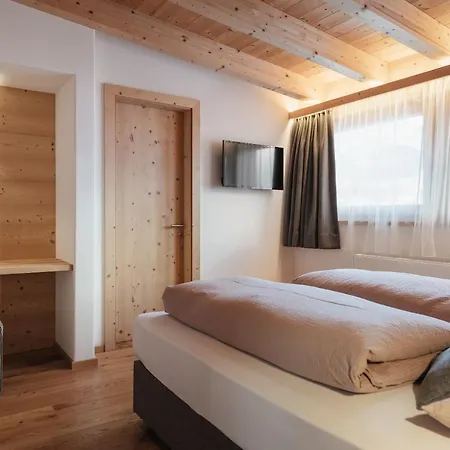 Sanvi Hotel