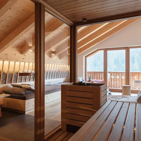 Sanvi Hotel 3*