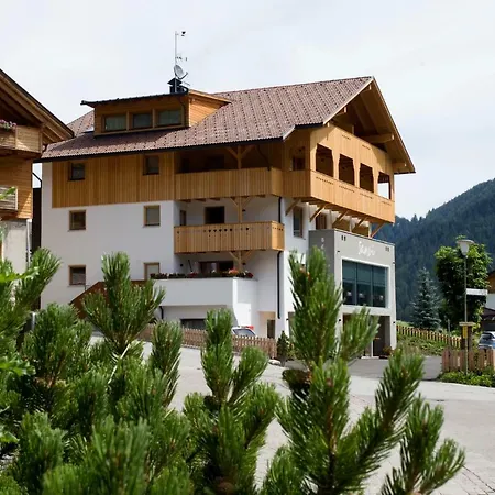 Sanvi Hotel